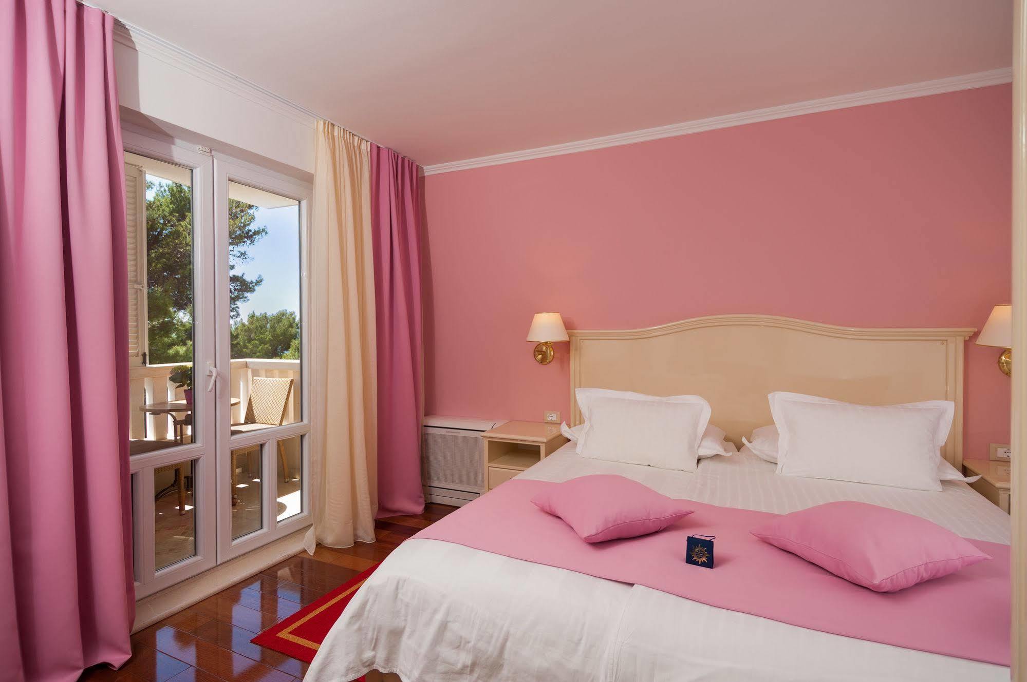 Hotel Sunceva Postelja เบรลา ภายนอก รูปภาพ